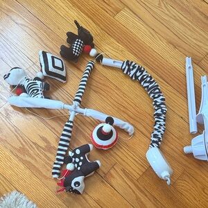 Monochrome Animal Mobile for Crib